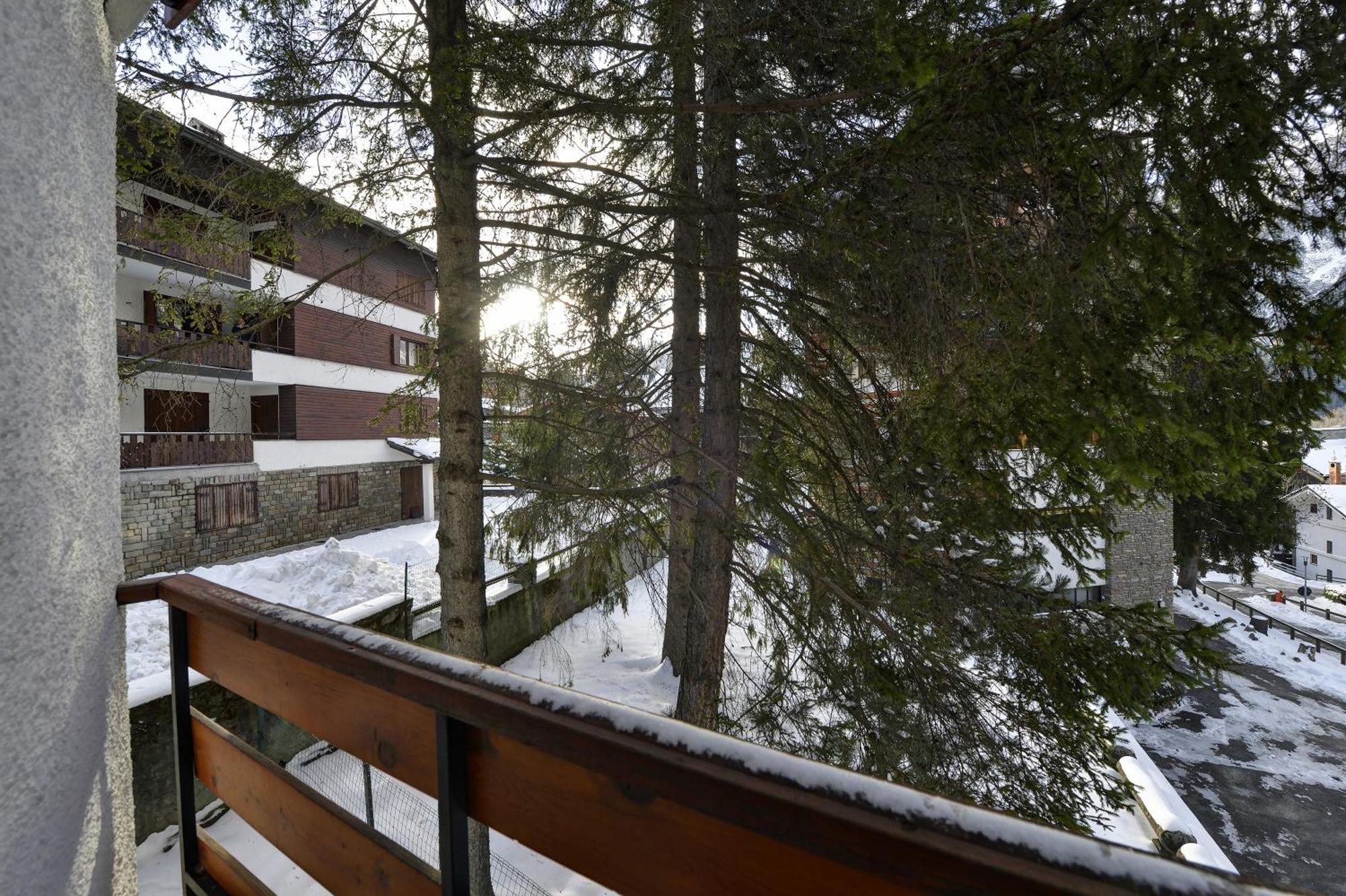 Dulci Du Mont Blanc Apartment Courmayeur Exterior foto